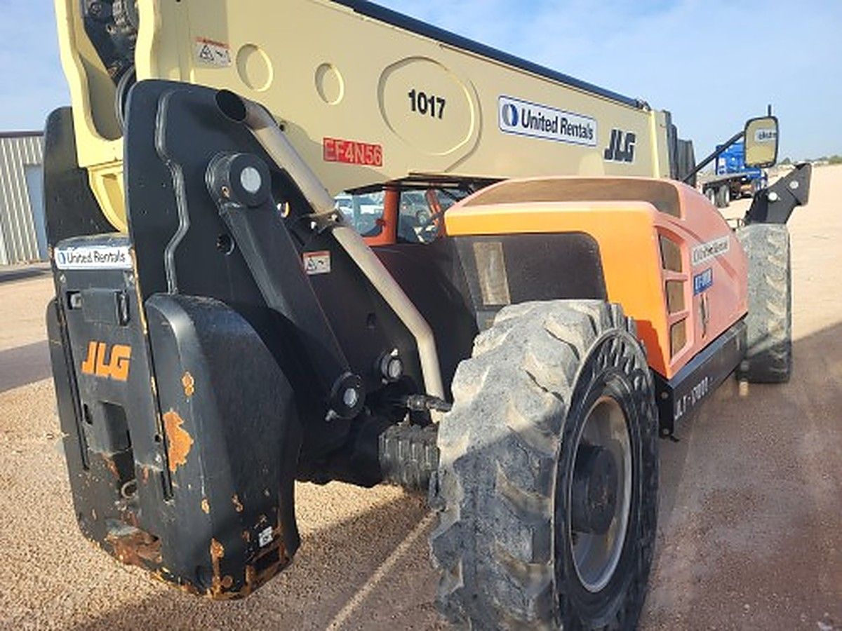JLG 1055 photo 2