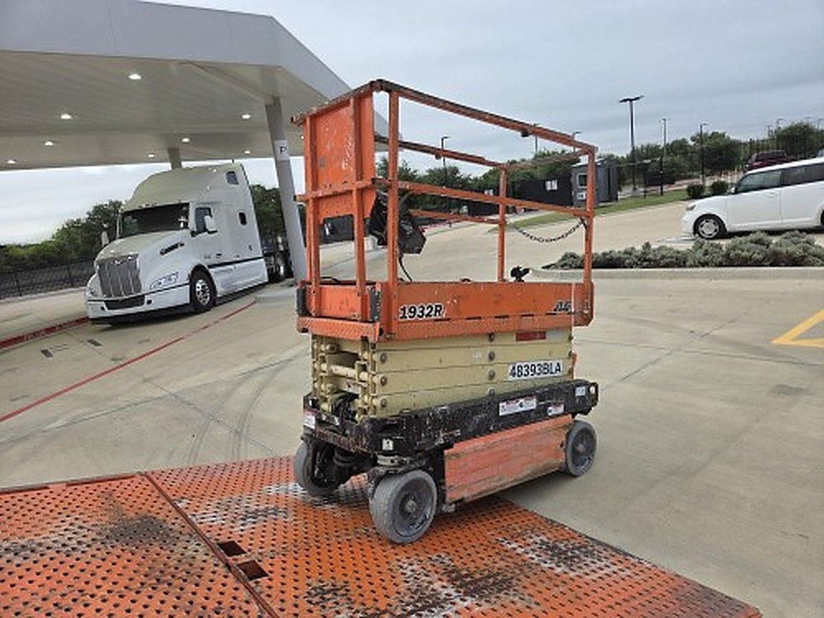 JLG 1932R photo 2
