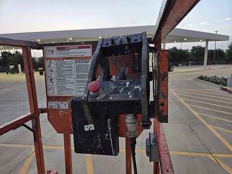 2017 JLG 1932R Scissor Lift 19' Electric
