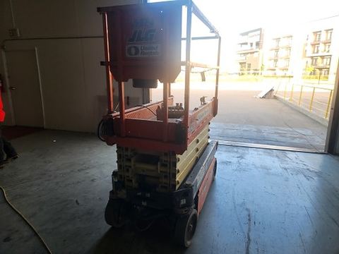 2017 JLG 1932R Scissor Lift 19' Electric