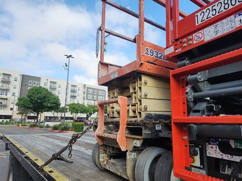 2017 JLG 1932R Scissor Lift 19' Electric