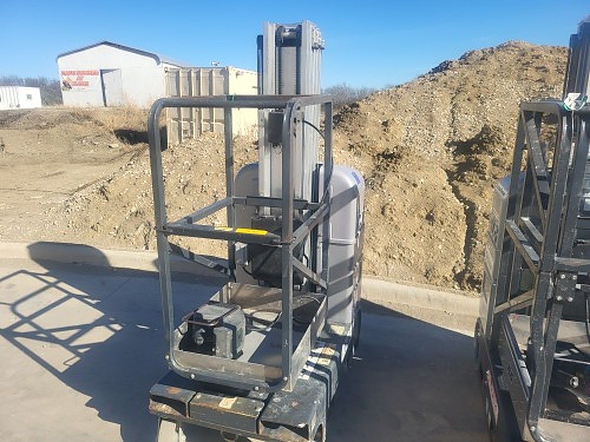 JLG 20MVL photo 3