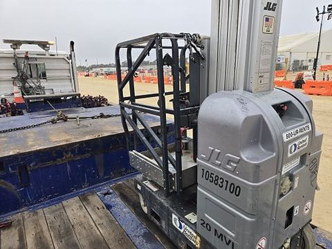 2017 JLG 20MVL Vertical Lift 18-20' Elec Self Propelled