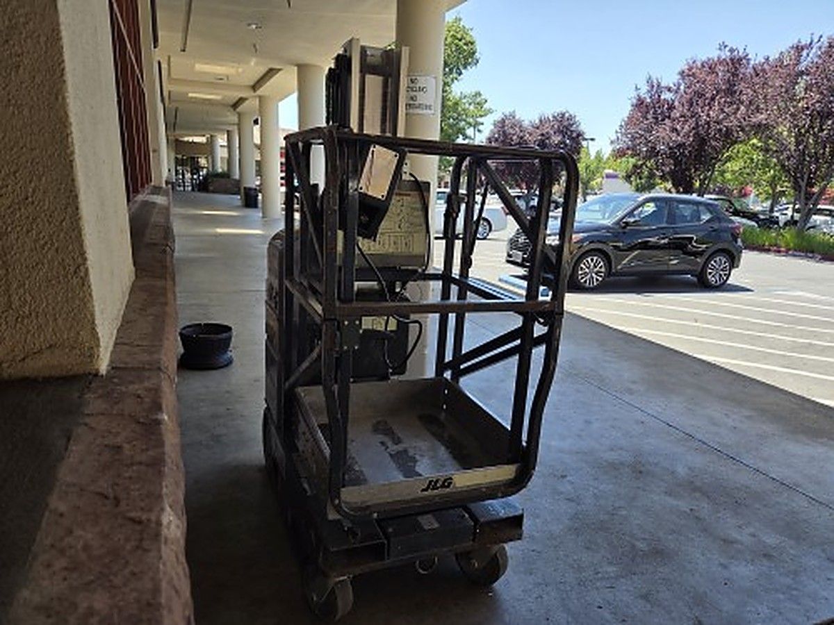 JLG 20MVL photo 2