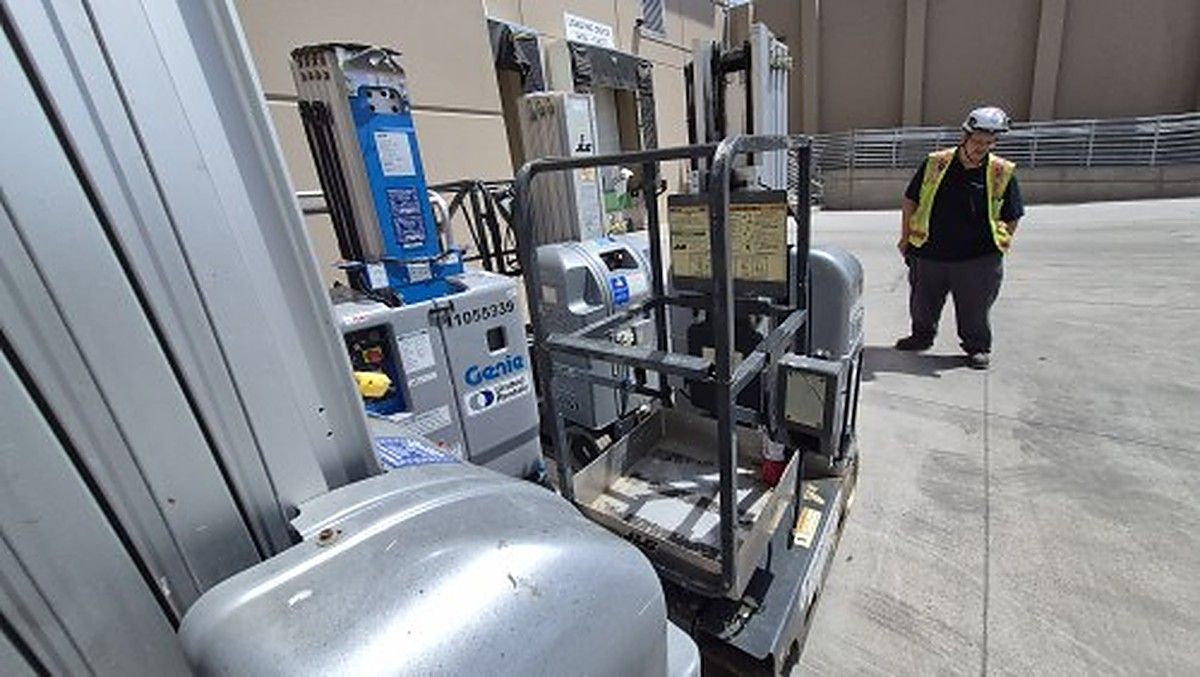 JLG 20MVL photo 2