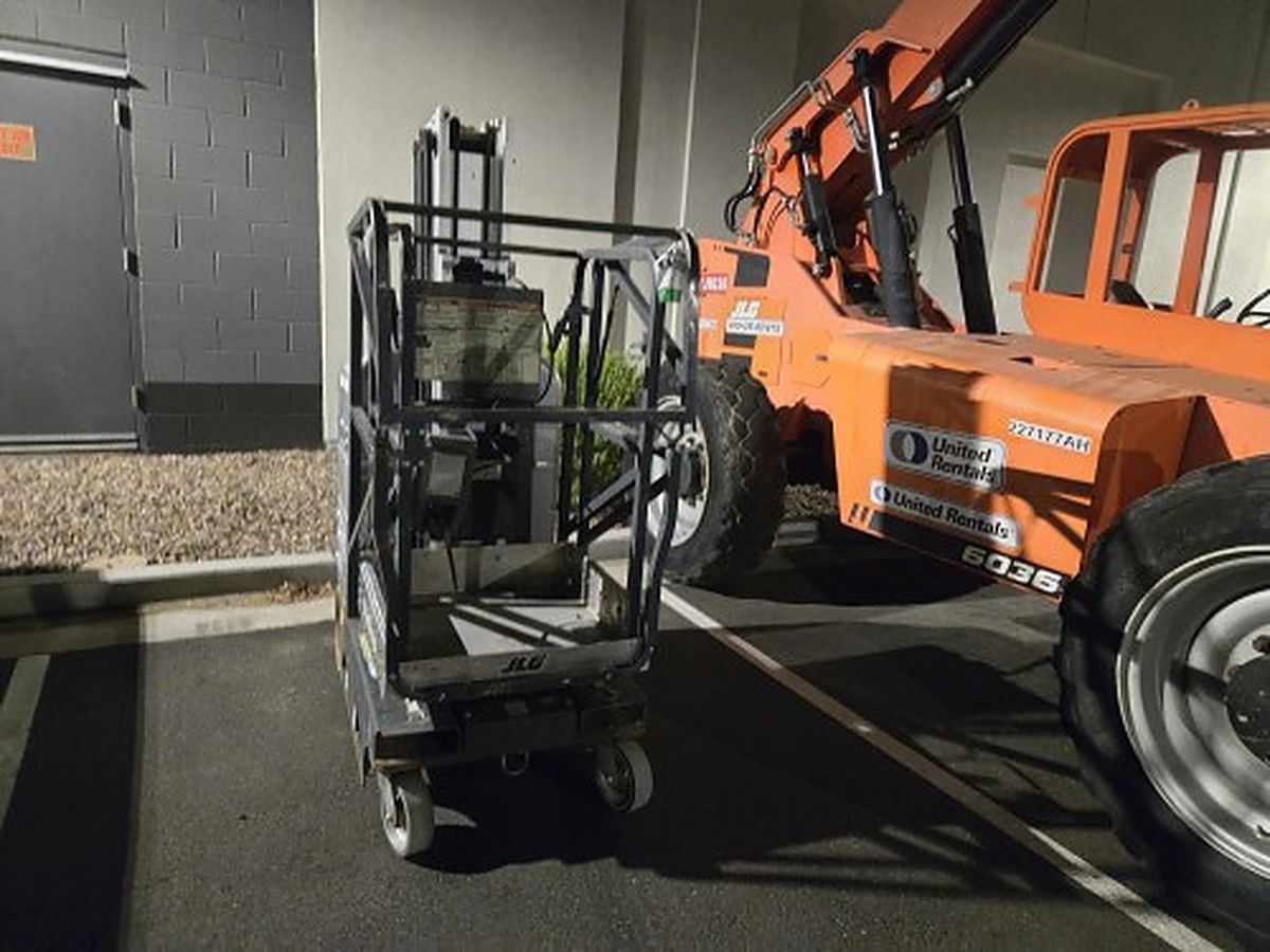 JLG 20MVL photo 3