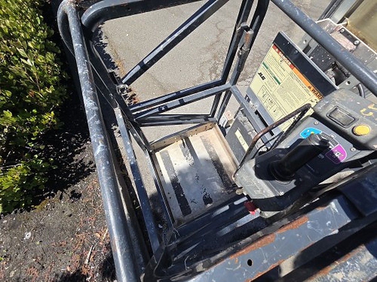 JLG 20MVL photo 2