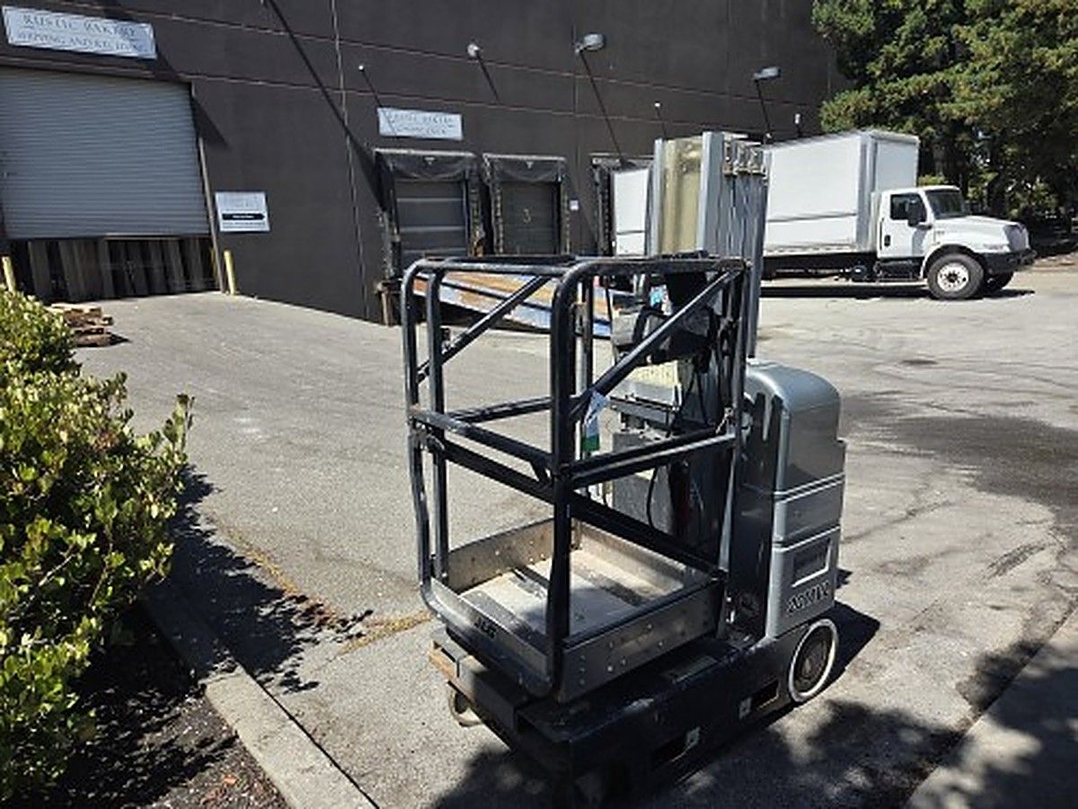 JLG 20MVL photo 5
