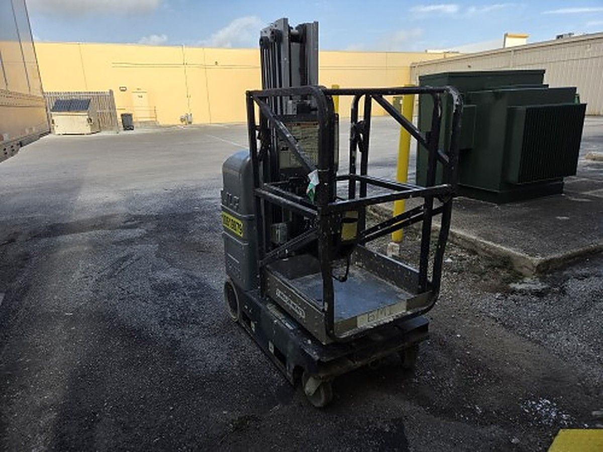 JLG 20MVL photo 2