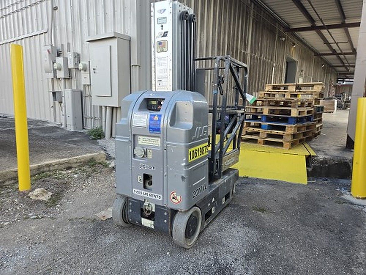 JLG 20MVL photo 8
