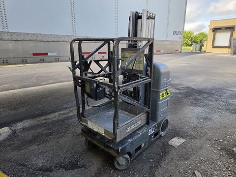 2017 JLG 20MVL Vertical Lift 18-20' Elec Self Propelled