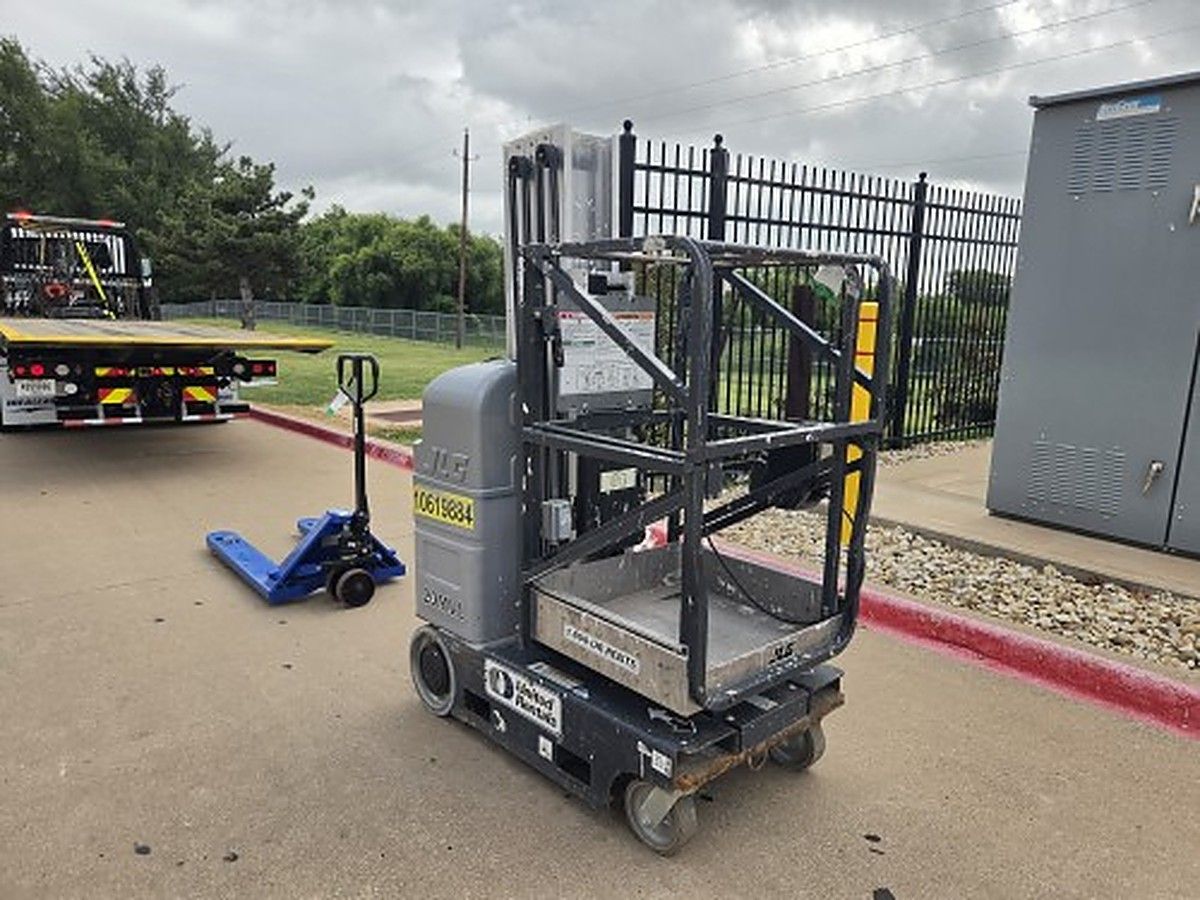 JLG 20MVL photo 4