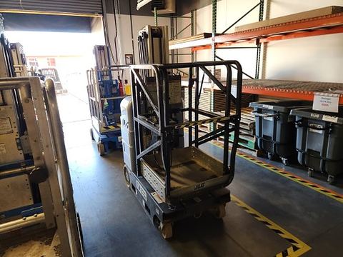 2017 JLG 20MVL Vertical Lift 18-20' Elec Self Propelled