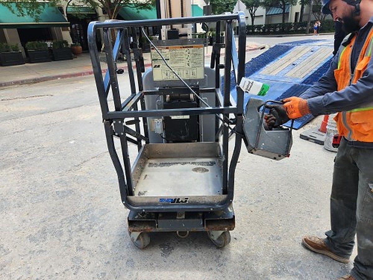 JLG 20MVL photo 7
