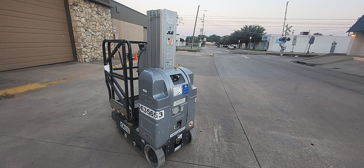 JLG 20MVL photo 2
