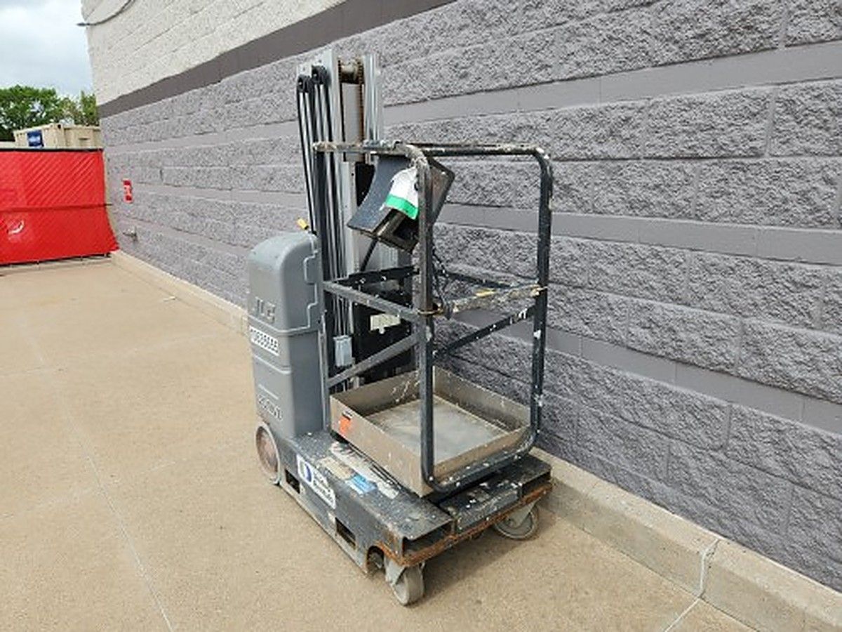 JLG 20MVL photo 2