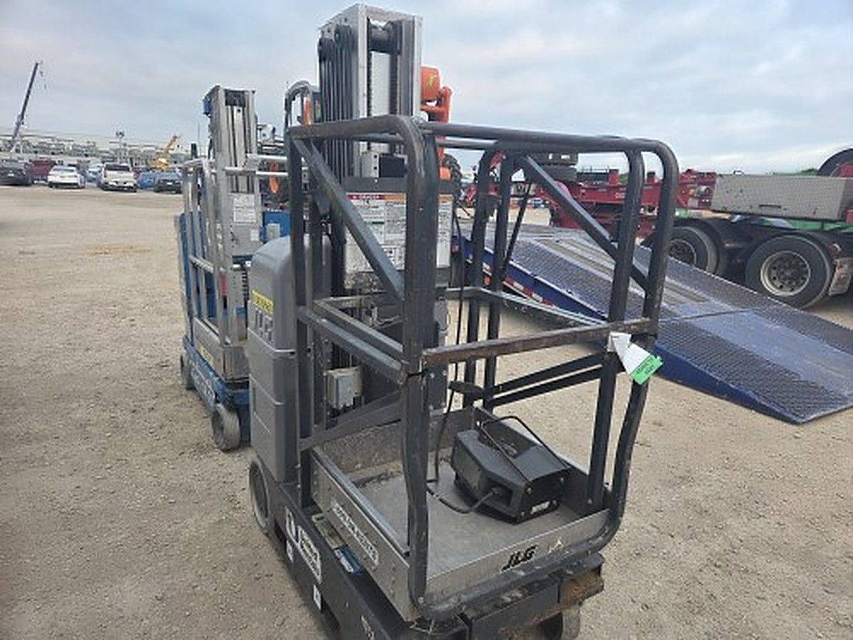 JLG 20MVL photo 3
