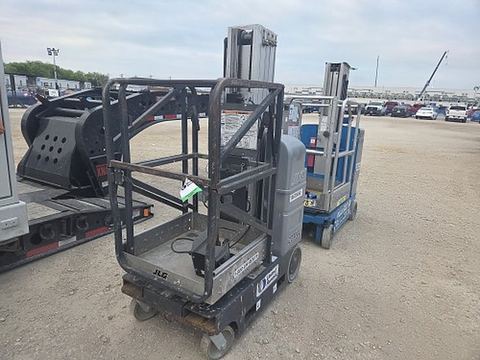 2017 JLG 20MVL Vertical Lift 18-20' Elec Self Propelled