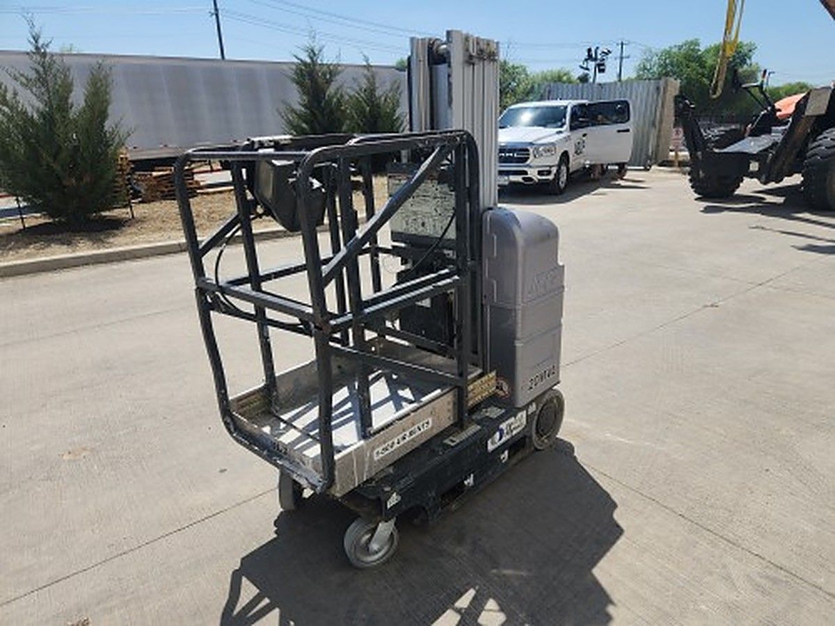 JLG 20MVL photo 8