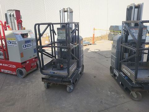 2017 JLG 20MVL Vertical Lift 18-20' Elec Self Propelled