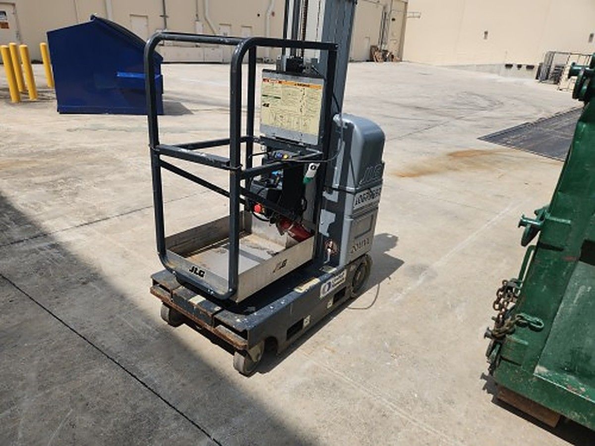 JLG 20MVL photo 3