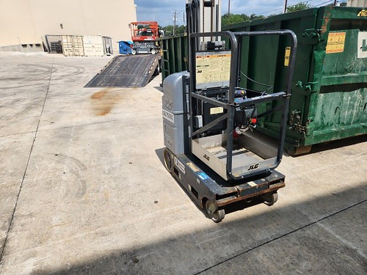 JLG 20MVL photo 4