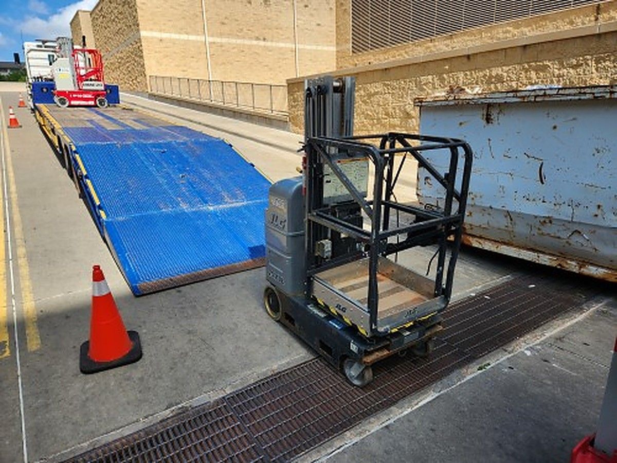 JLG 20MVL photo 3