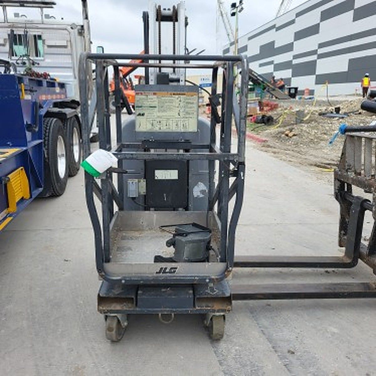 JLG 20MVL photo 5