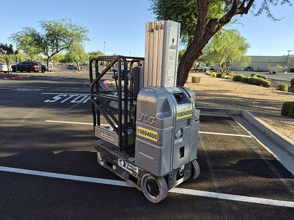 JLG 20MVL photo 2