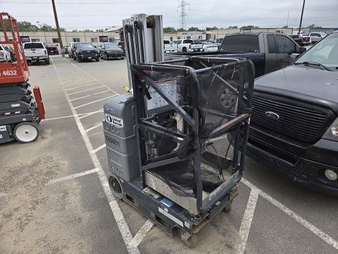 2017 JLG 20MVL Vertical Lift 18-20' Elec Self Propelled
