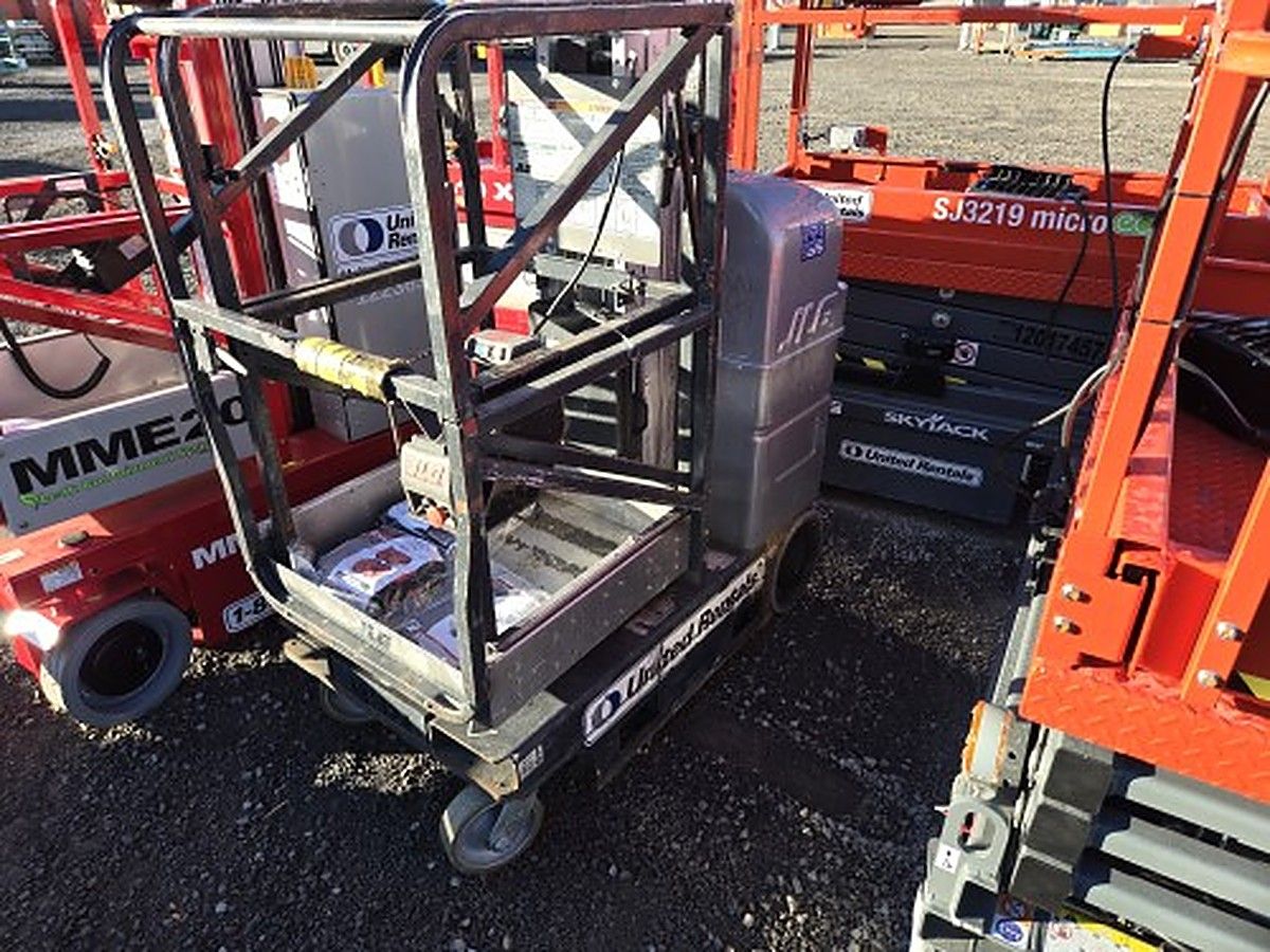 JLG 20MVL photo 3
