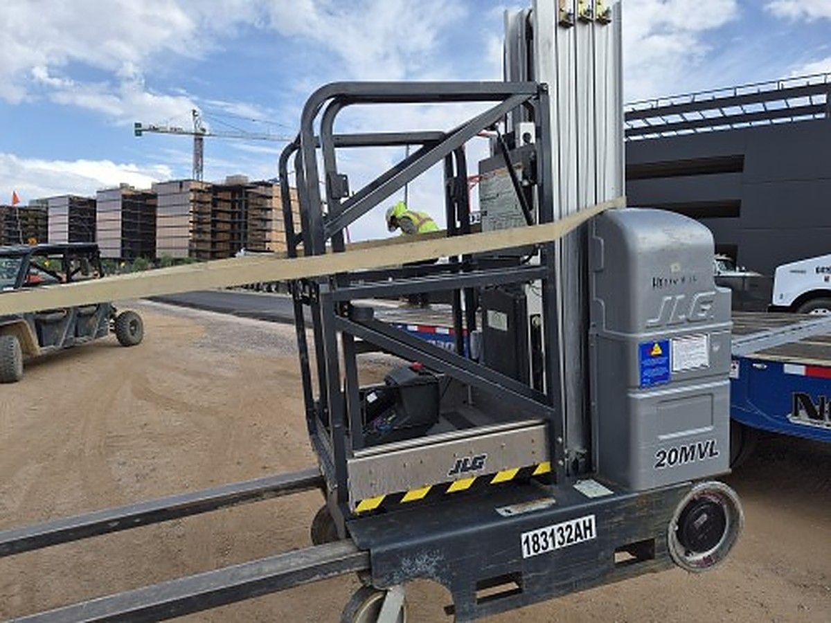 JLG 20MVL photo 3