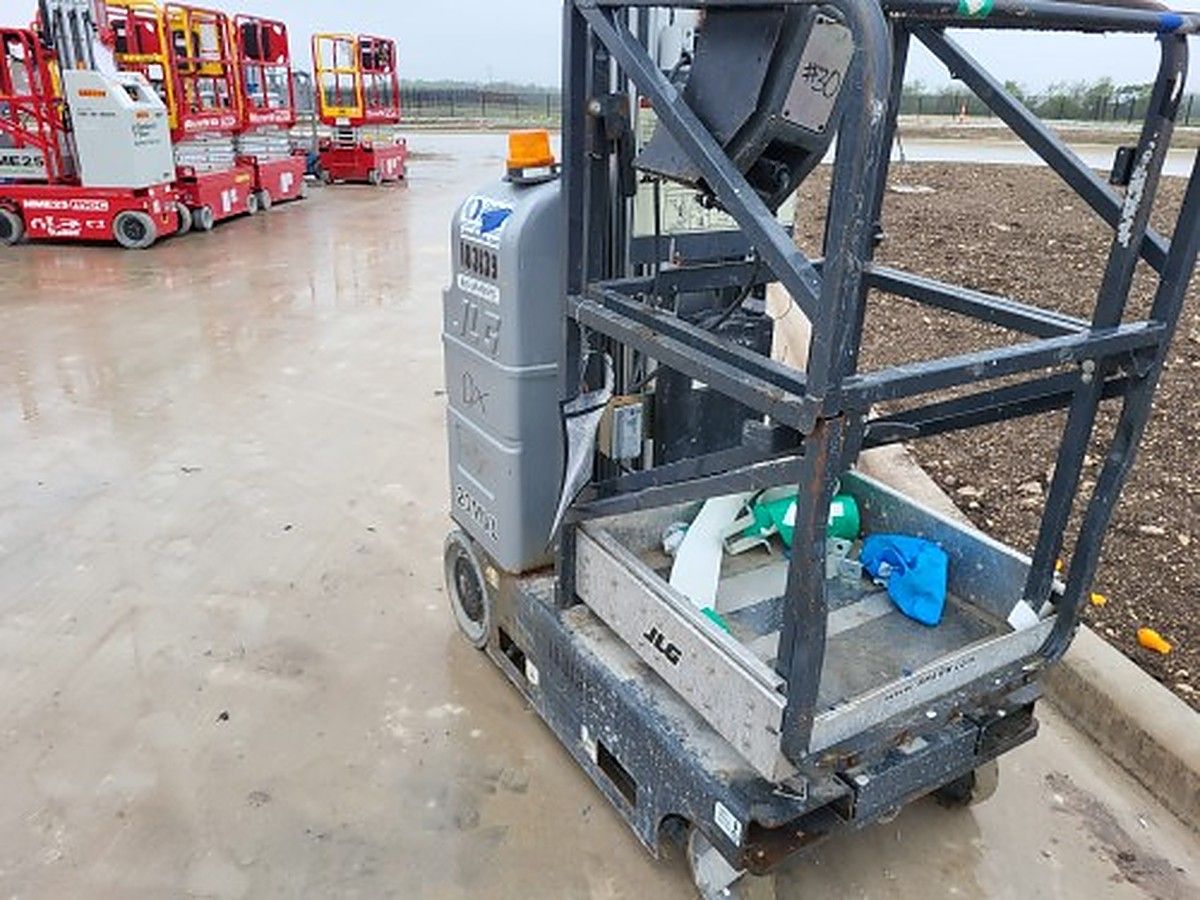 JLG 20MVL photo 2