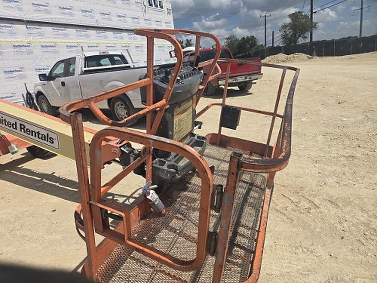 JLG 400S photo 4