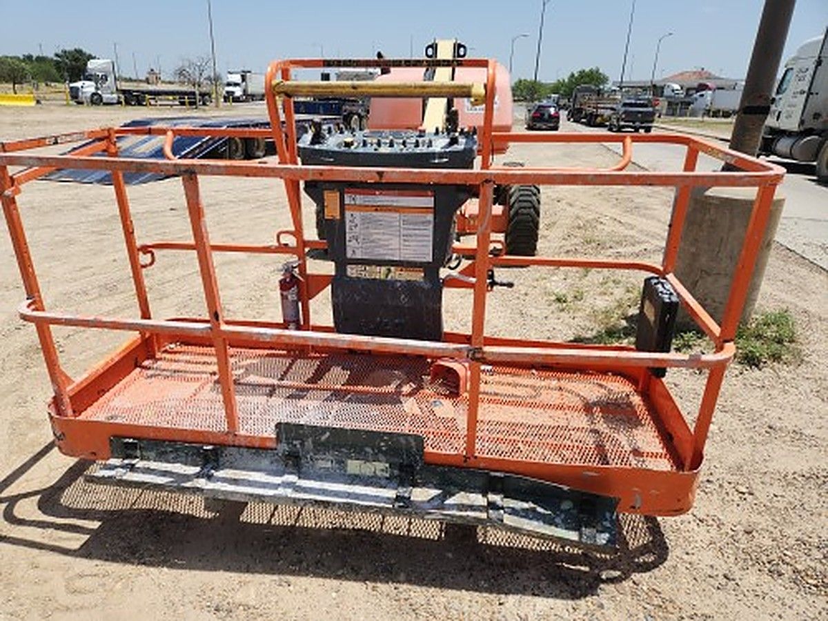 JLG 400S photo 6