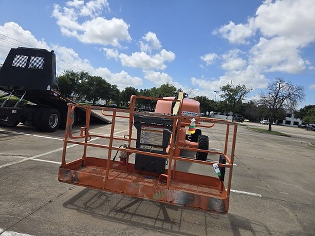 JLG 400S photo 5