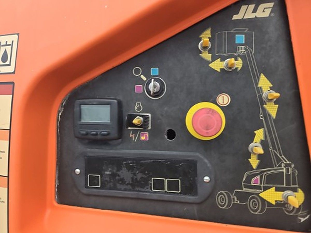 JLG 400S photo 10
