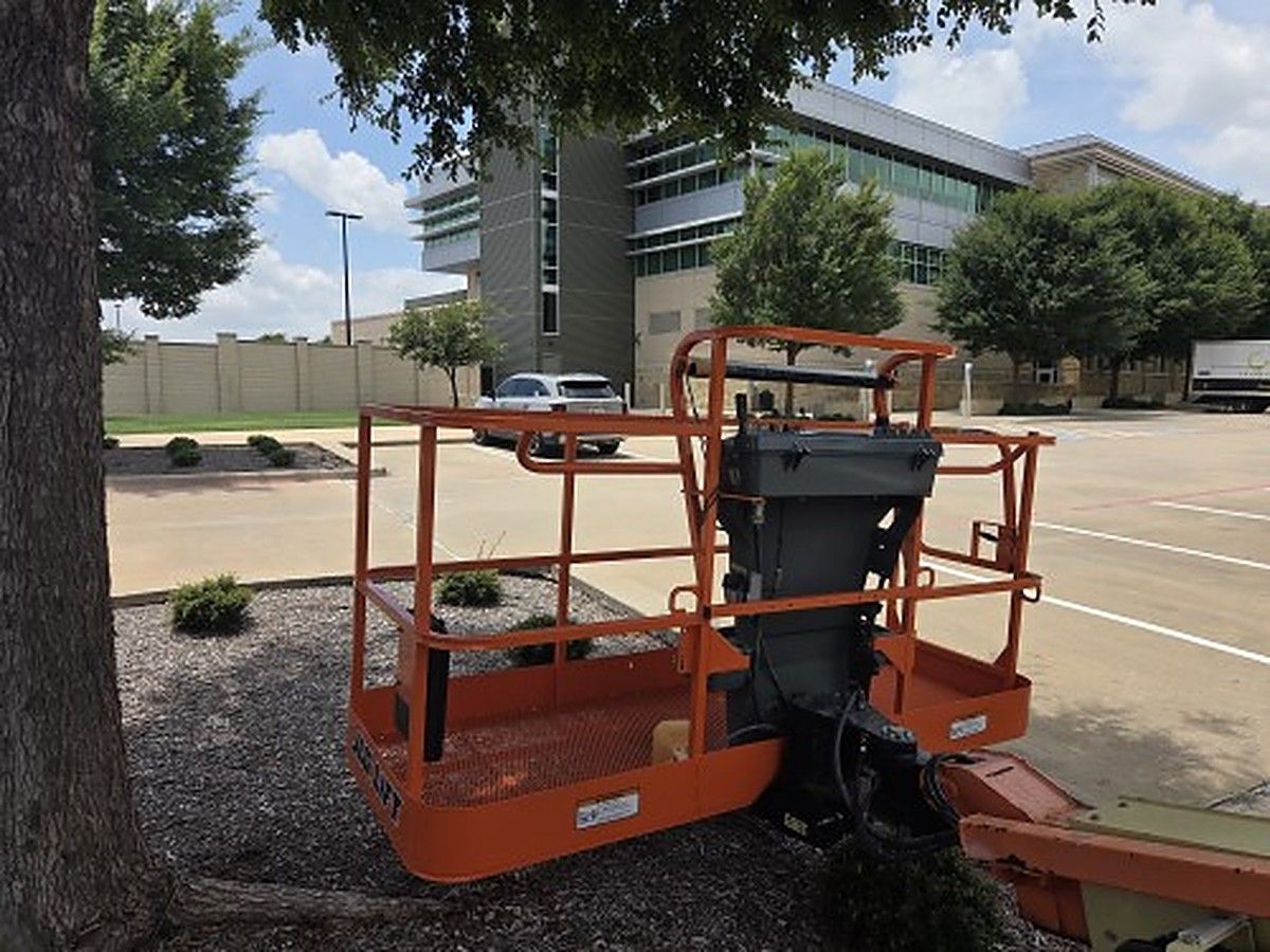JLG 400S photo 3