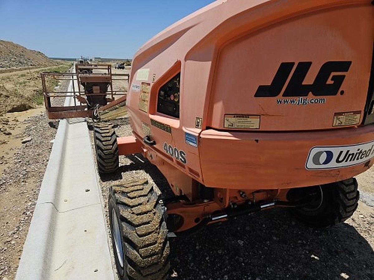 JLG 400S photo 5