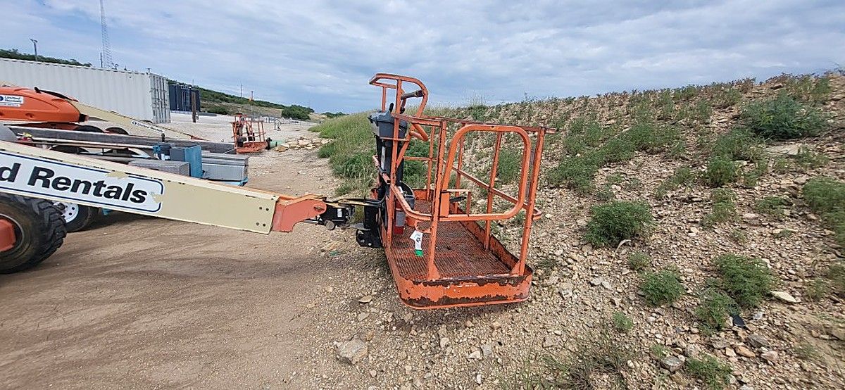 JLG 400S photo 2