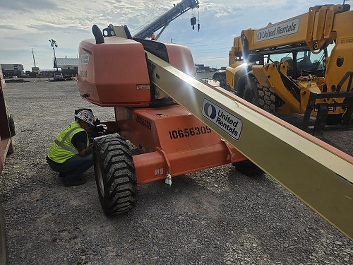 JLG 400S photo 2