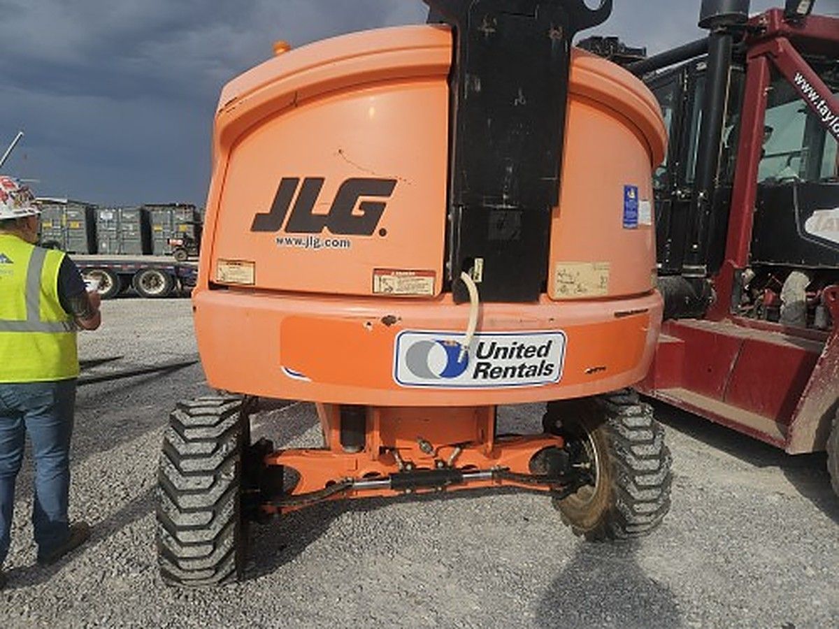 JLG 400S photo 5