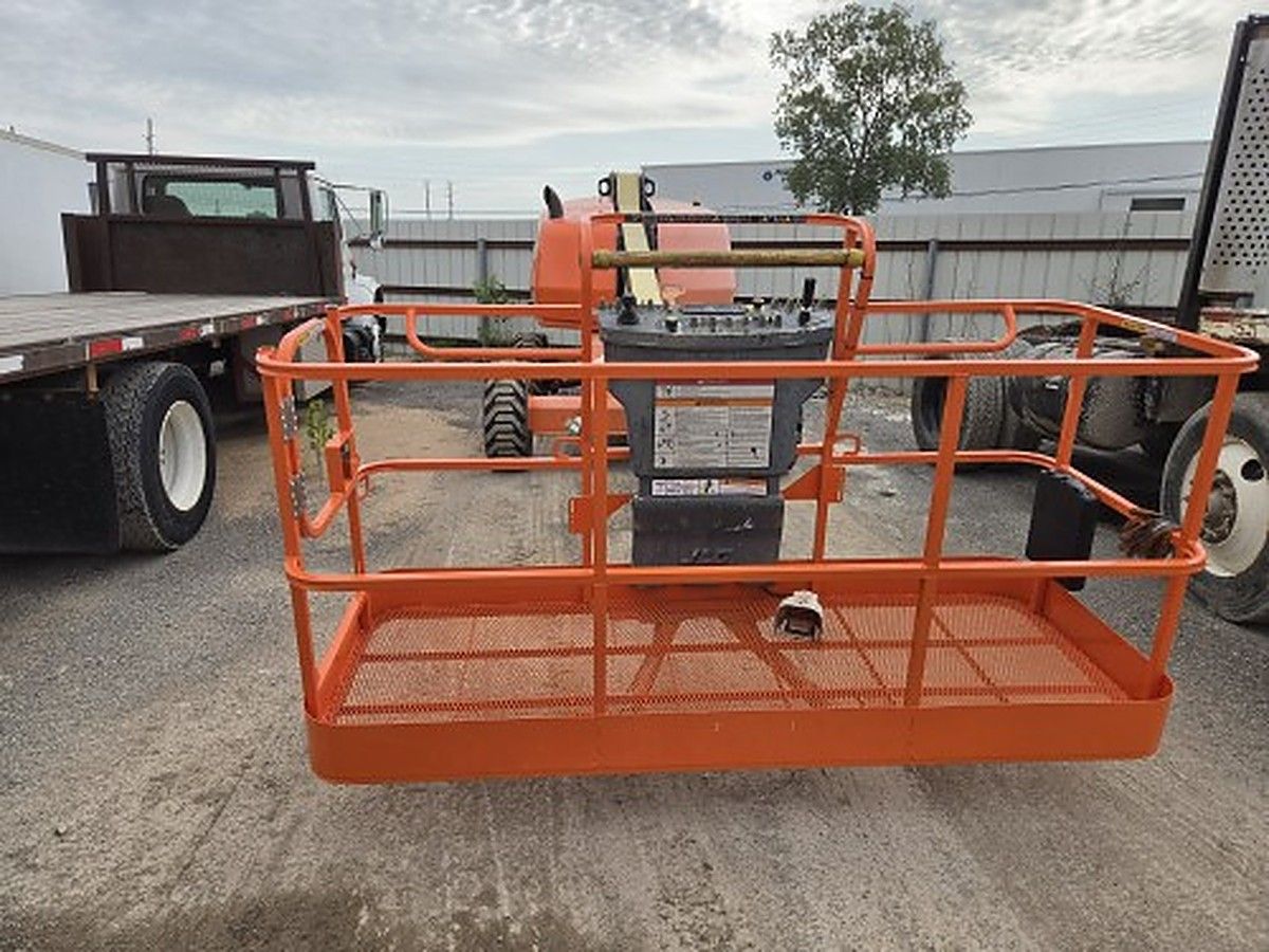JLG 400S photo 3