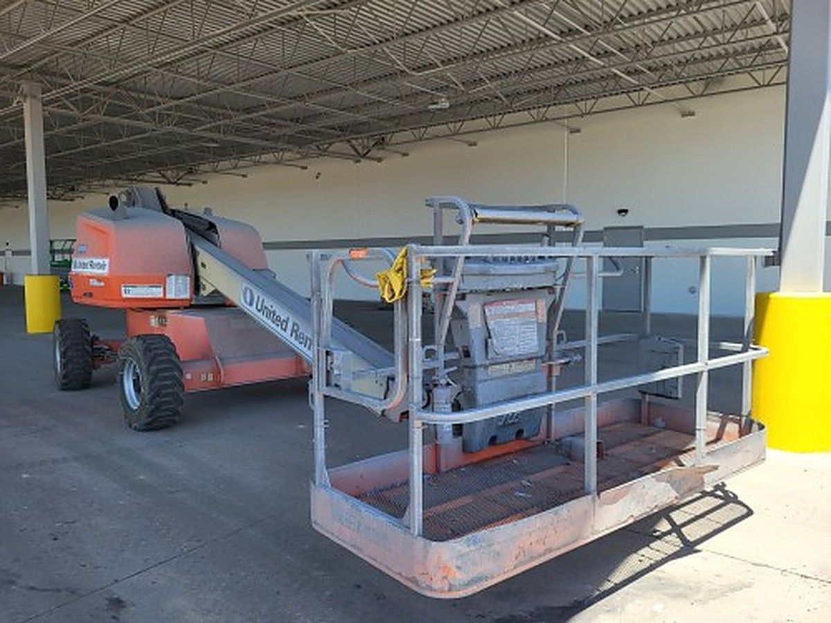 JLG 400S photo 11