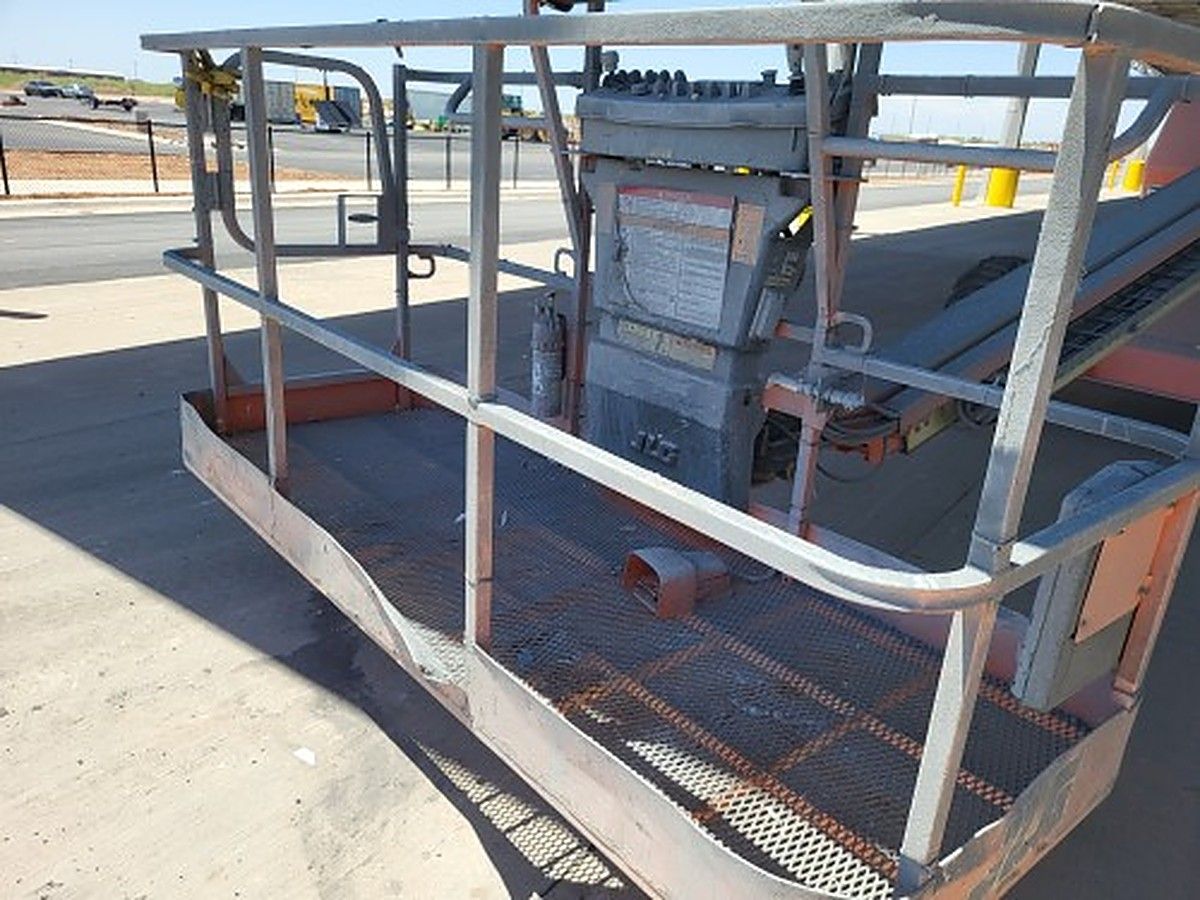 JLG 400S photo 7