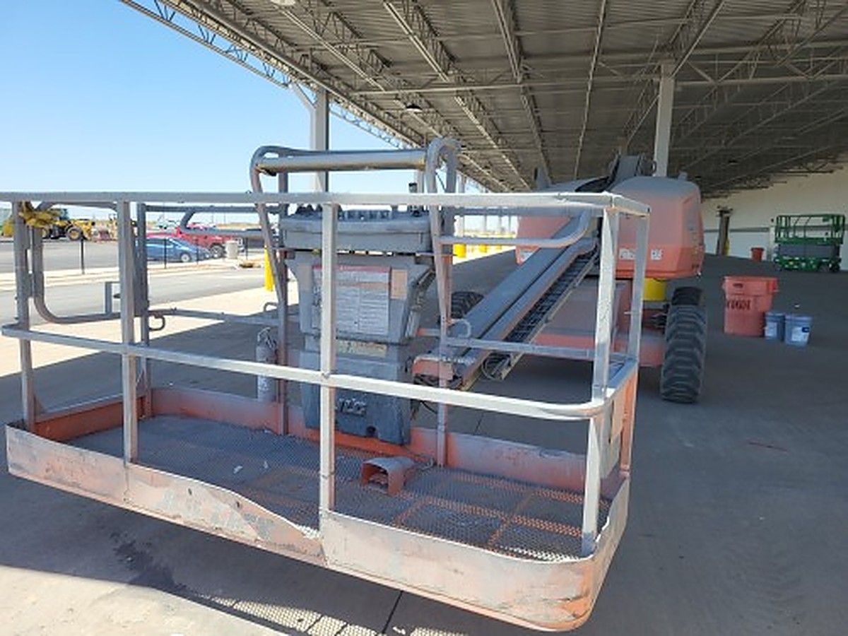 JLG 400S photo 10