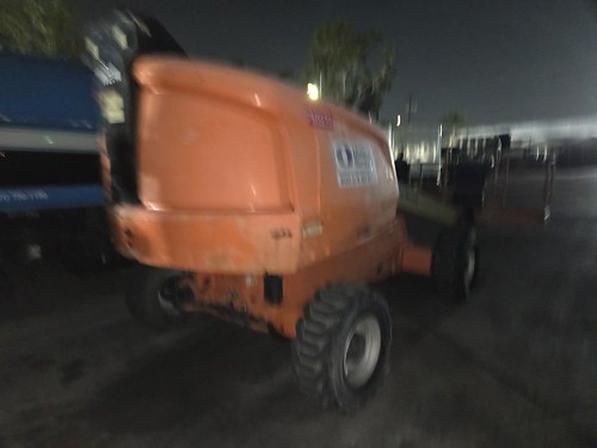 JLG 400S photo 9