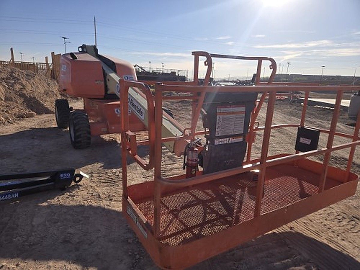 JLG 400S photo 2