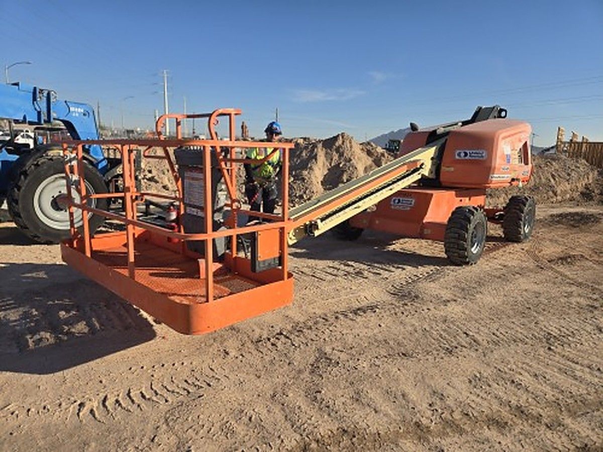 JLG 400S photo 8