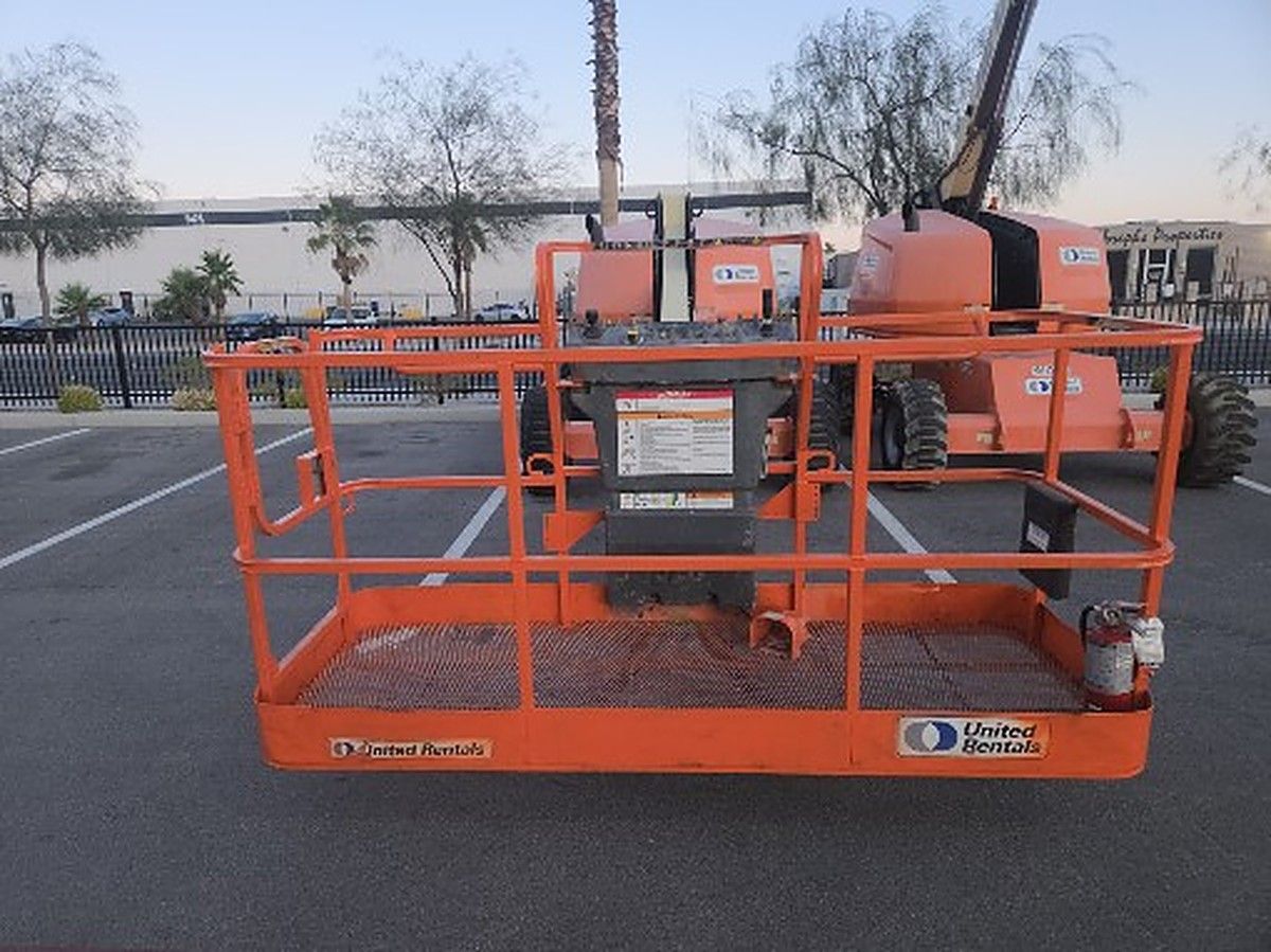 JLG 400S photo 4